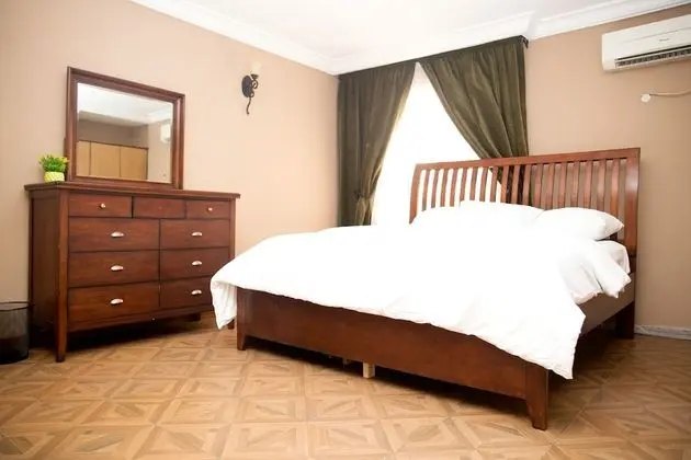 3 Bedroom Apartment