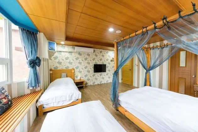 Deluxe Dört Kişilik Oda