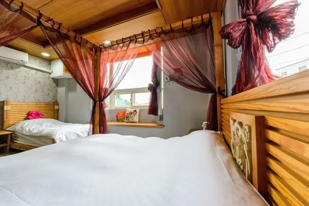 Deluxe Üç Kişilik Oda