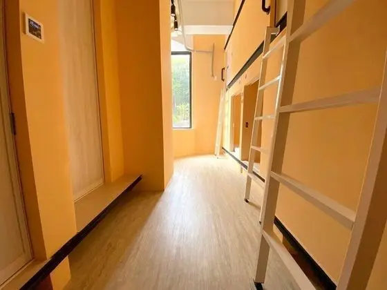 Ortak Ranzalı Oda, Karma Ranzalı Oda (1 Double Bed)