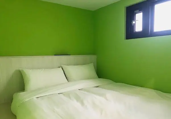 Ortak Ranzalı Oda, Karma Ranzalı Oda (1 Double Bed)