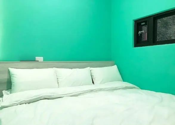 Ortak Ranzalı Oda, Karma Ranzalı Oda (1 King Bed)