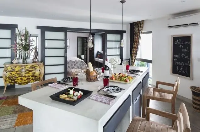 Signature Süit, 1 Yatak Odası, Küçük Mutfak, Okyanus Manzaralı (1 Bedroom)