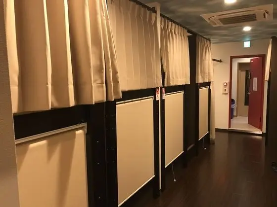 Ortak Ranzalı Oda, Karma Ranzalı Oda (One Bunk Upper Bed)