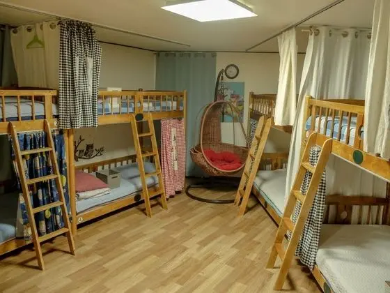 Ortak Ranzalı Oda, Sadece kadınlar için