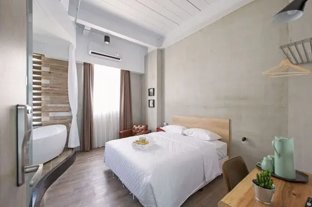 Deluxe Tek Büyük Yataklı Oda, Küvet