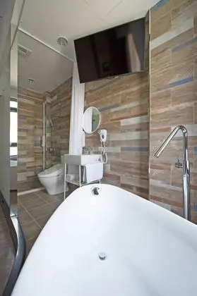 Deluxe Tek Büyük Yataklı Oda, Küvet