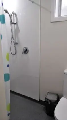 Basic Tek Büyük Yataklı Oda