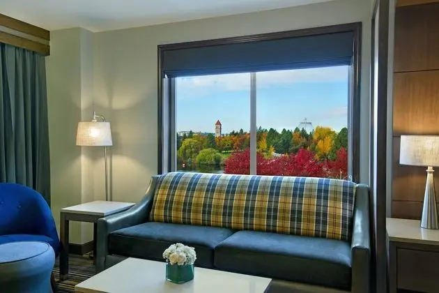 Executive Süit, Nehir Manzaralı (River View Executive King Suite)