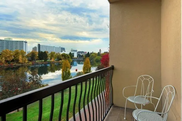River View King Suite
