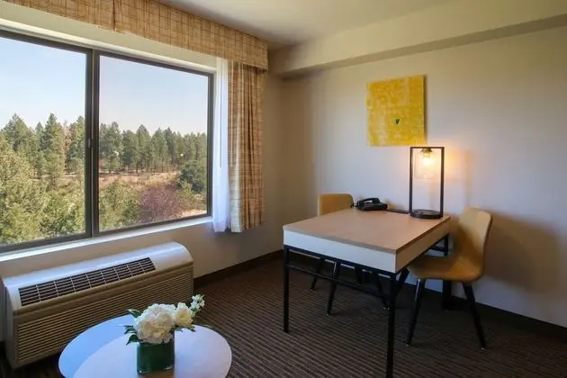 River View 2 Queen Suite