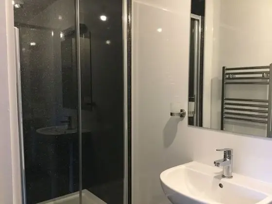 Comfort Tek Büyük Yataklı Oda, Banyolu/Duşlu (Small Double)