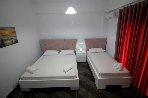 Üç Kişilik Oda, Şehir Manzaralı