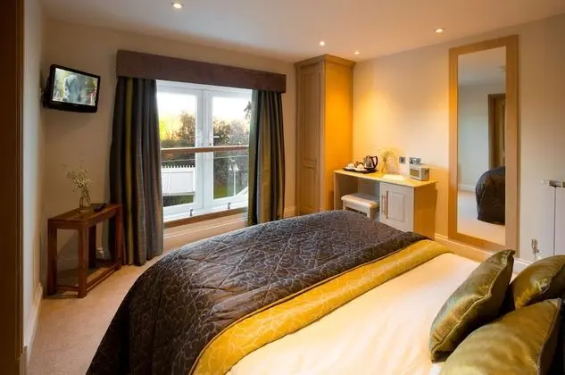 Luxury Tek Büyük Yataklı Oda, 1 Çift Kişilik Yatak, Kısmi Deniz Manzaralı