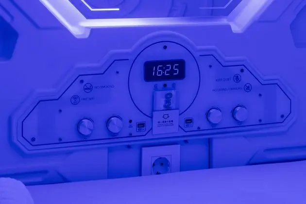 Tek Büyük Yataklı Oda (Capsule 2persons in mixed shared room)