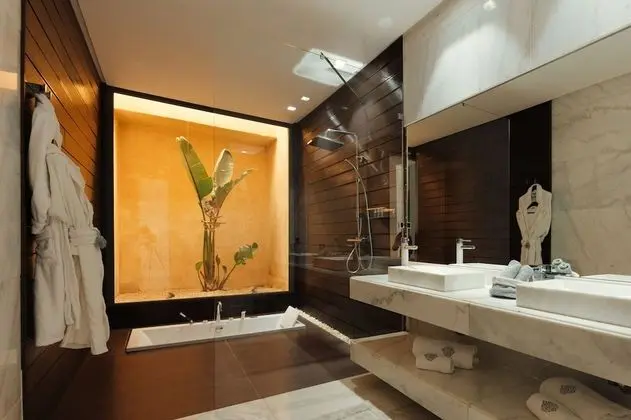 Deluxe Villa, 5 Yatak Odası, Havuz Manzaralı, Havuz Kenarı