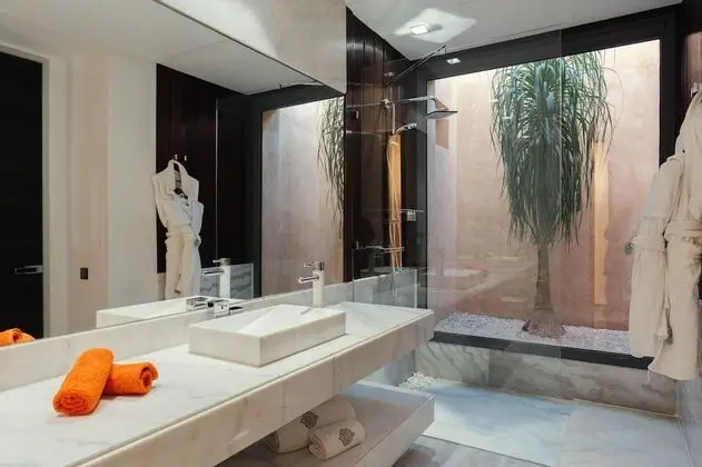 Deluxe Villa, 5 Yatak Odası, Havuz Manzaralı, Havuz Kenarı