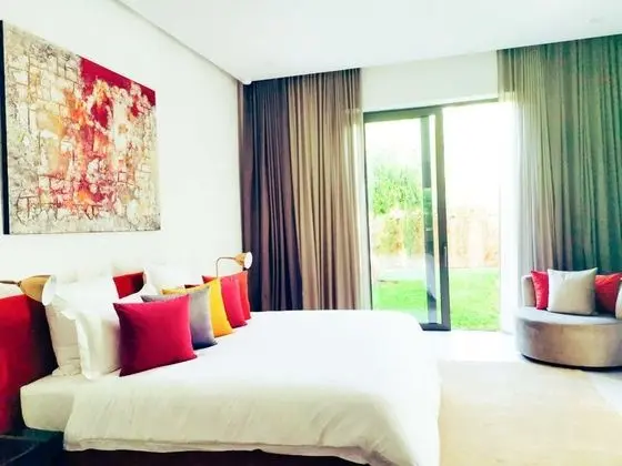 Deluxe Villa, 5 Yatak Odası, Havuz Manzaralı, Havuz Kenarı