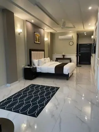 Deluxe Tek Büyük Yataklı Oda