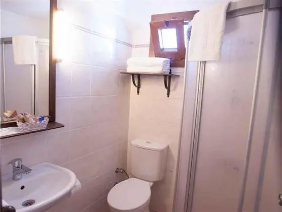 ÜÇ KİŞİLİK SUIT ODA