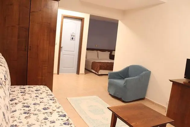Üç Kişilik Suit Oda (İptal Edilemez)