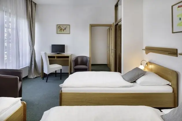 Üç Kişilik Oda (3 Twin Beds)