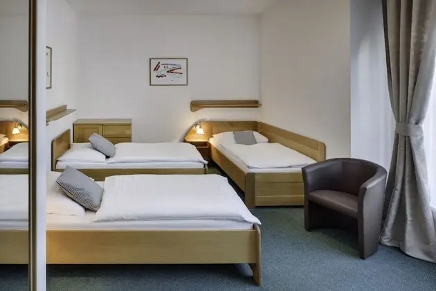 Üç Kişilik Oda (3 Twin Beds)