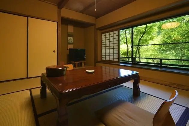 Oda, Sigara İçilebilir (Japanese-Western, Open-air Bath)