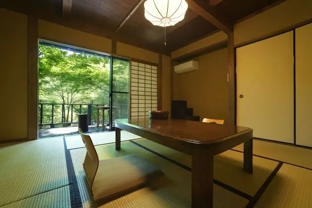 Traditional Oda, Sigara İçilebilir (Japanese Style, Private Open-air Bath)