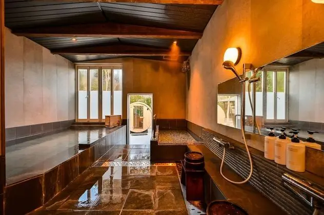 Villa with Garden - Private Zone