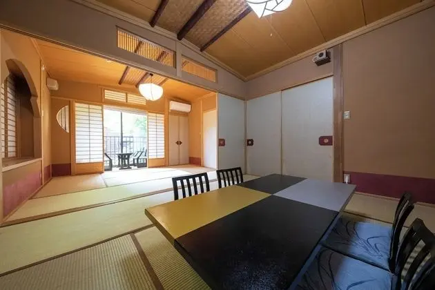 Traditional Ev, Ek Bina (Japanese Style w/OpenAirBath for 5ppl)