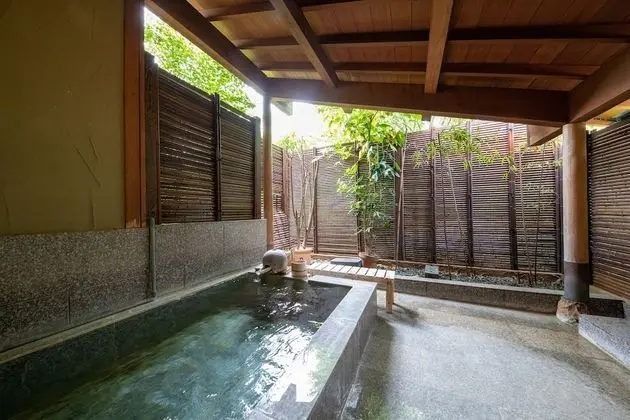 Traditional Ev, Ek Bina (Japanese Style w/OpenAirBath for 5ppl)