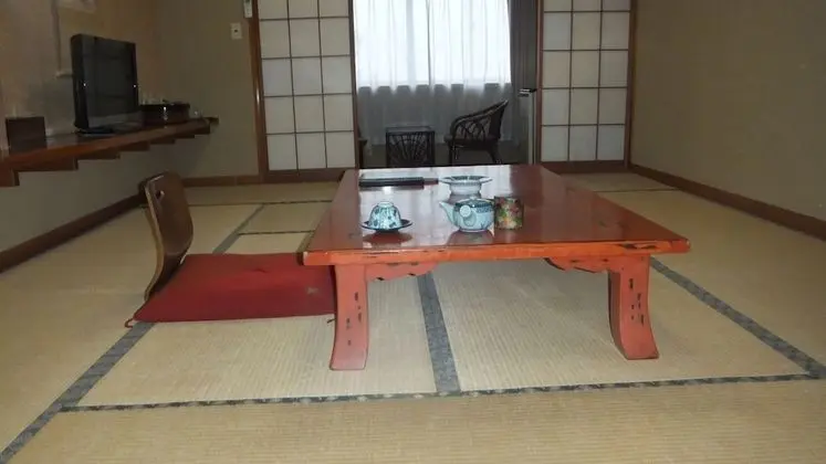 Traditional Oda (Japanese Style for 5 Guests)