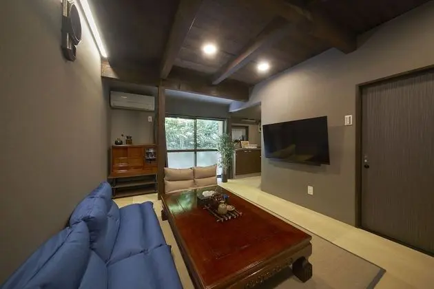 Family Oda, Sigara İçilmez