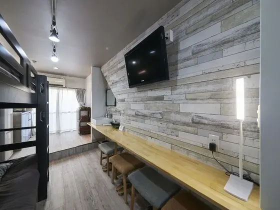 Apart Daire, Sigara İçilmez (2F)