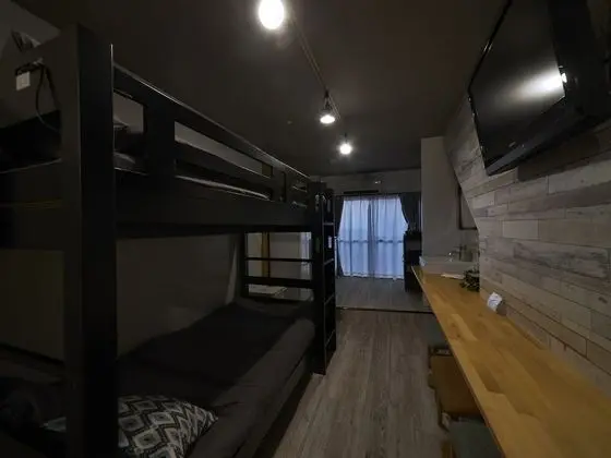 Apart Daire, Sigara İçilmez (2F)