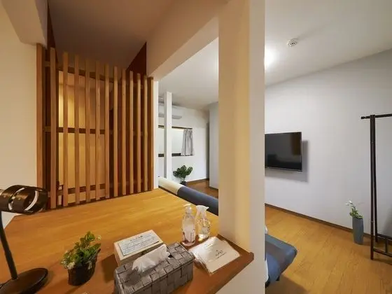 Family Ev, Sigara İçilmez (Kado)