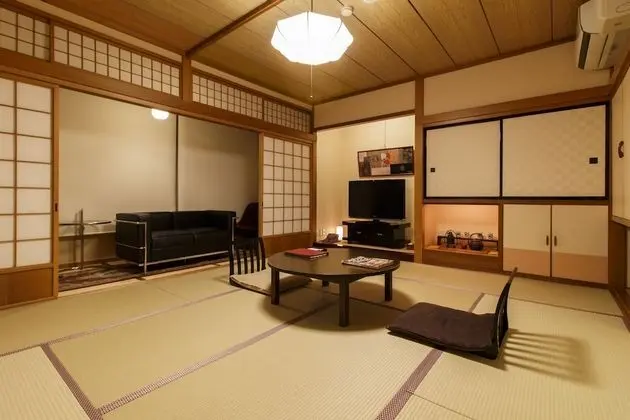 Family Oda, Sigara İçilmez (Japanese-Style)