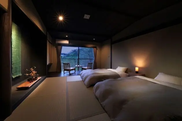 Standard İki Ayrı Yataklı Oda, Ortak Banyo (Japanese Modern, 28sqm)