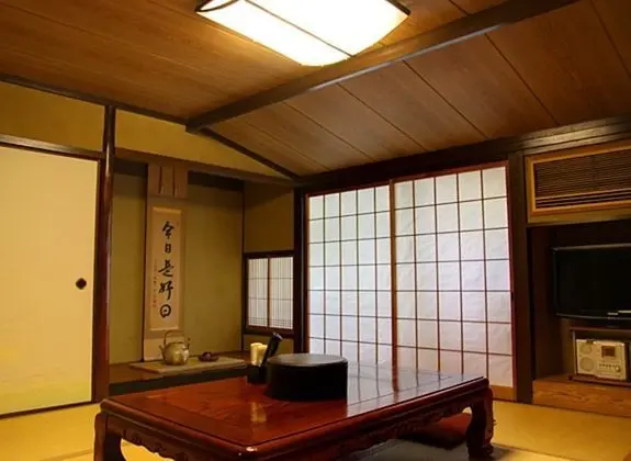Traditional Oda (Japanese Style, for 4 Guests)