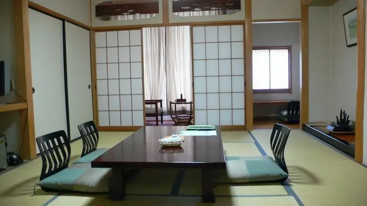 Traditional Oda (Japanese Style for 5 Guests)