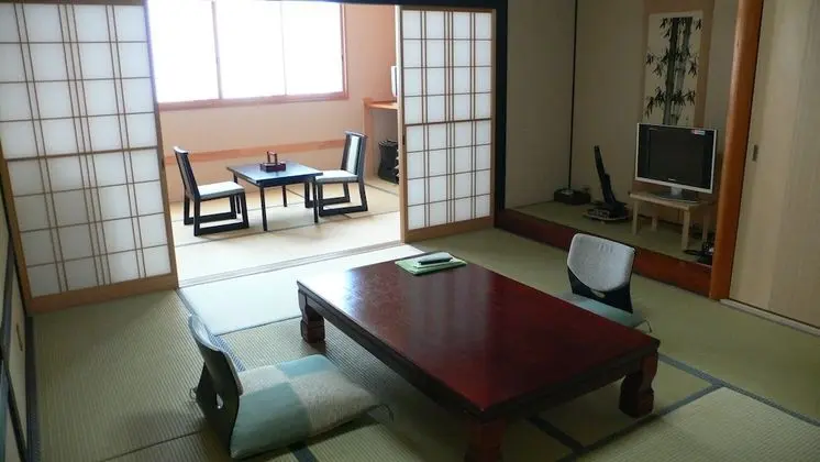 Traditional Oda (Japanese Style for 5 Guests)