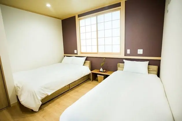 Ev (Private Vacation)