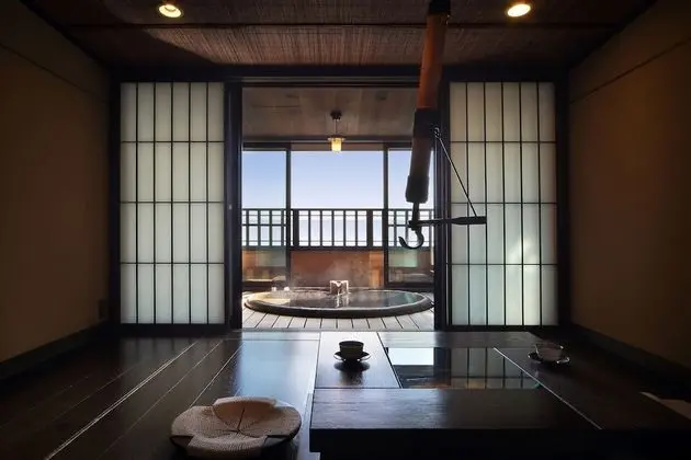 Oda, Ek Bina (Hana)