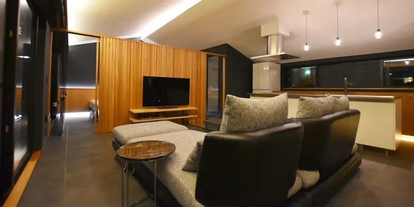 Basic Ev (Private Vacation Home)