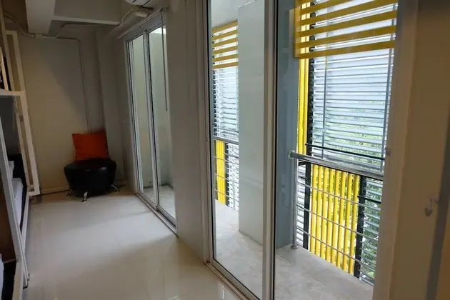 Dört Kişilik Oda, Ortak Banyo (with Balcony)