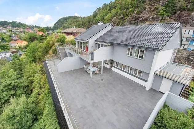 2 bedroom apartment, with terrace