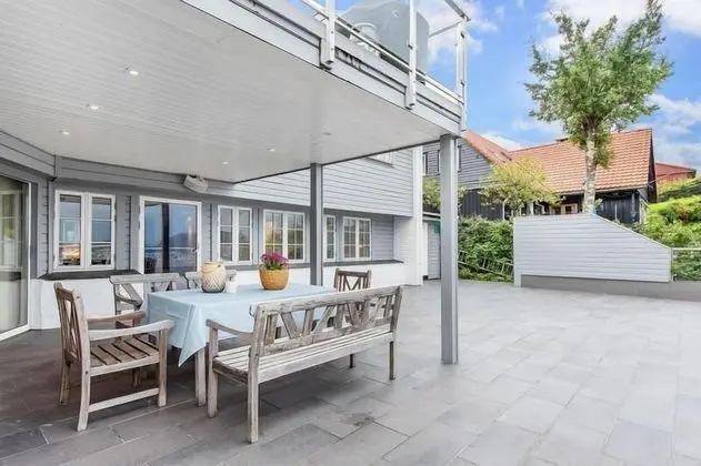 2 bedroom apartment, with terrace