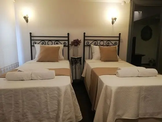 Bodrum Kat Uc Kisilik Oda