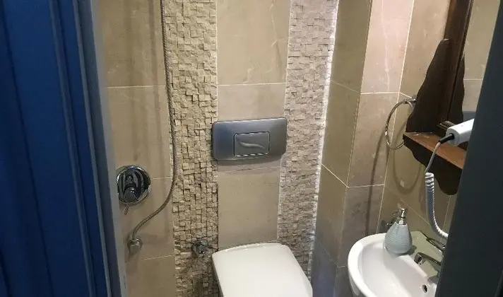 Küçük Çift Kişilik Oda